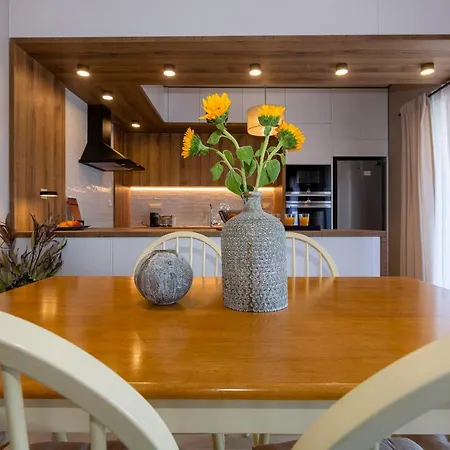 Corfu Modern * コルフ島