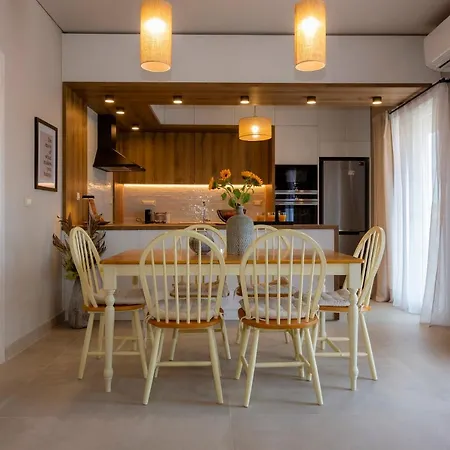 Corfu Modern Apartment *